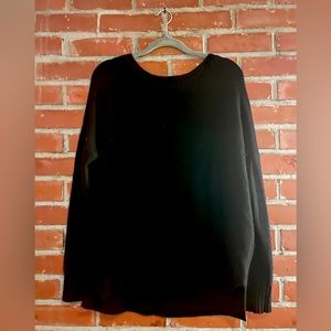 COPY - 360 Cashmere Sweater. Black. Size L